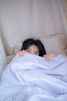 丝袜老师办公室里做好紧好爽