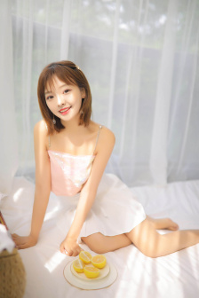 放荡娇妻张开腿任人玩H